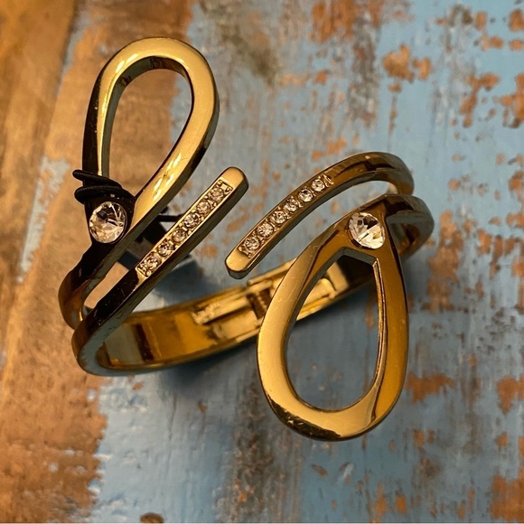 nOir Gold Hinged Bracelet - Picture 3 of 5